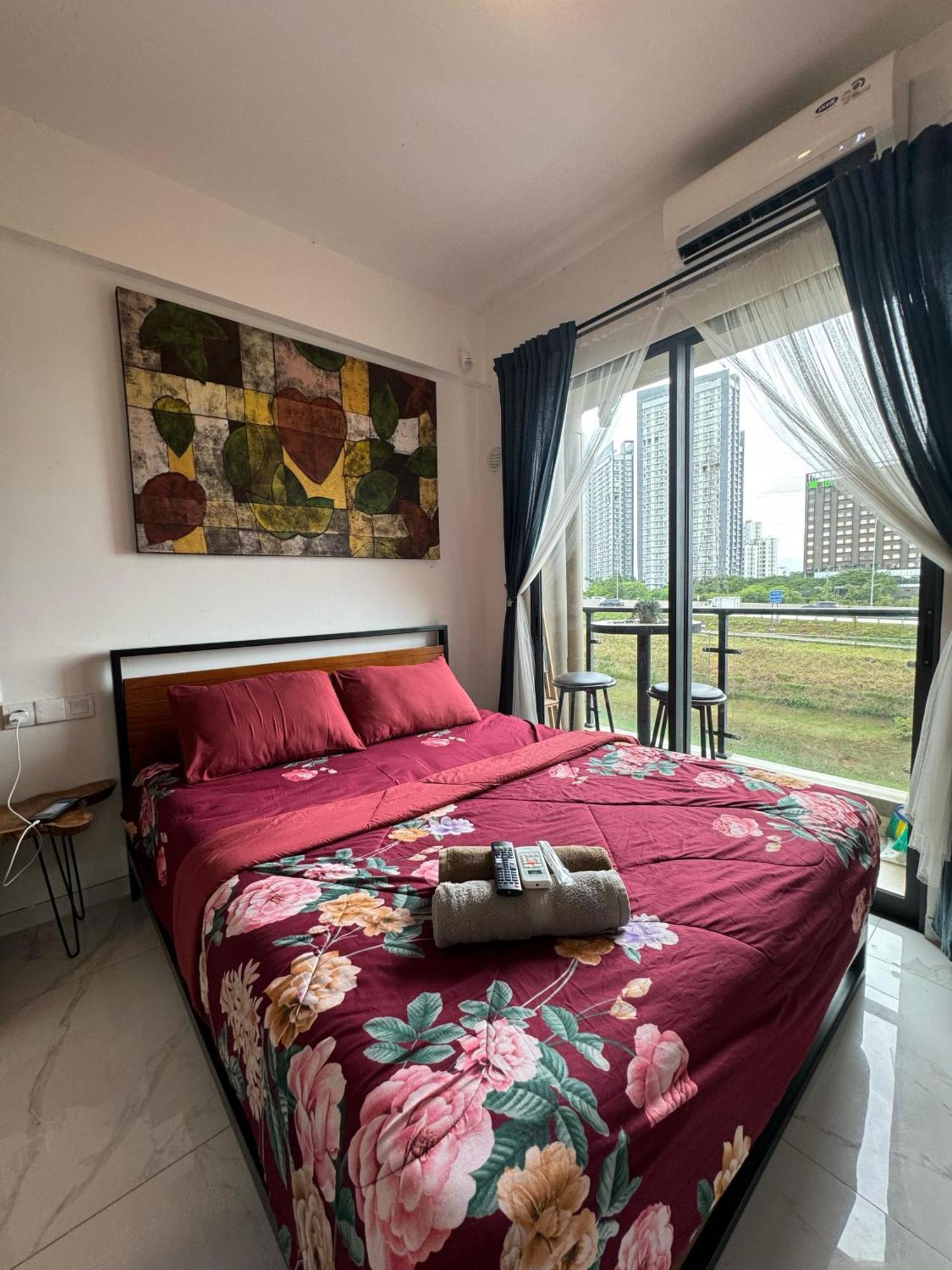 Stay N Cozy Apartemen Sky House Bsd By Sm Room Samporo Zewnętrze zdjęcie